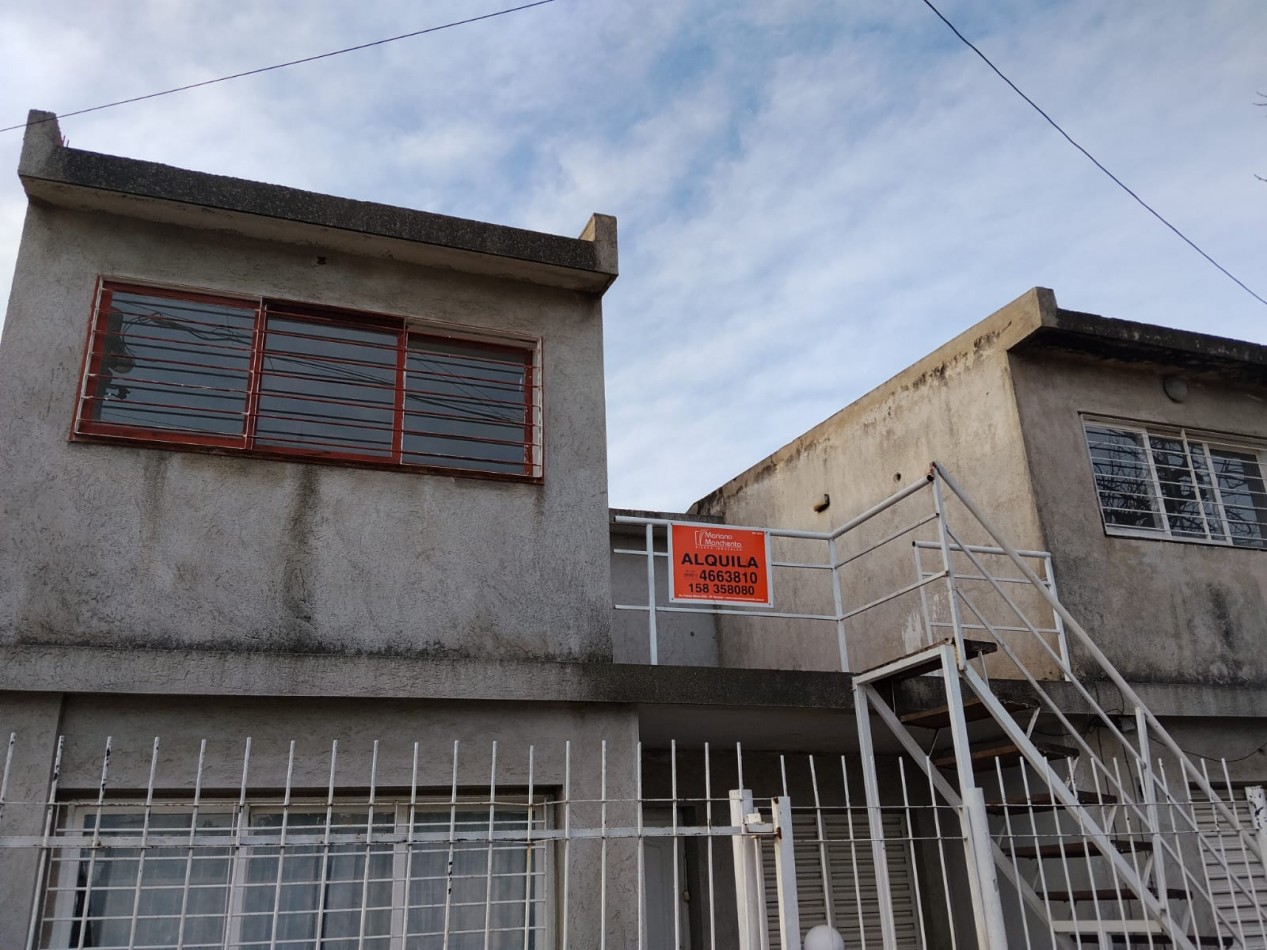 BARRIO LOS GRANADOS, DEPARTAMENTO PLANTA ALTA PARA ALQUILAR