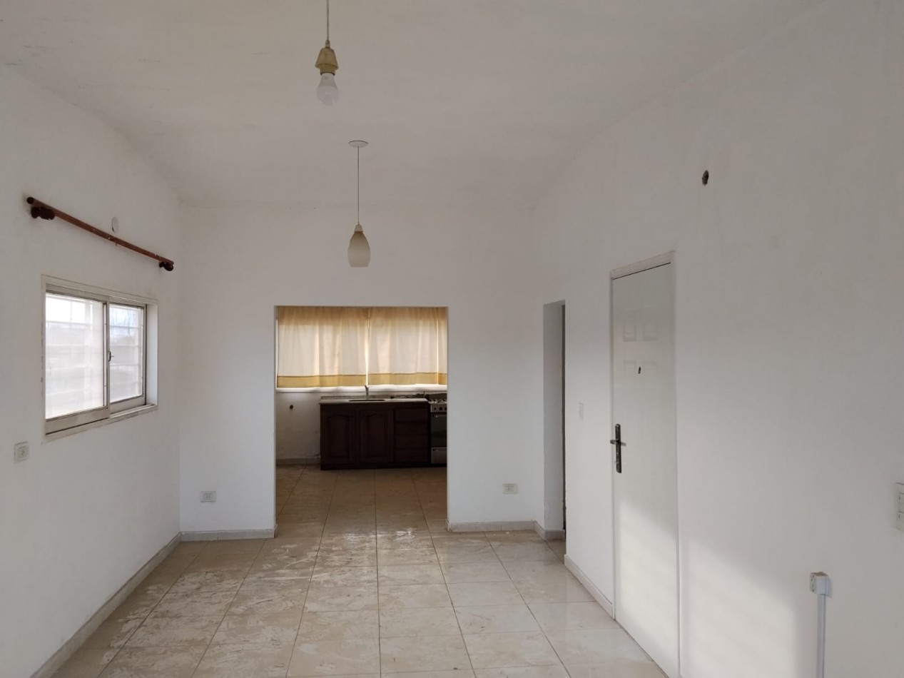BARRIO LOS GRANADOS, DEPARTAMENTO PLANTA ALTA PARA ALQUILAR