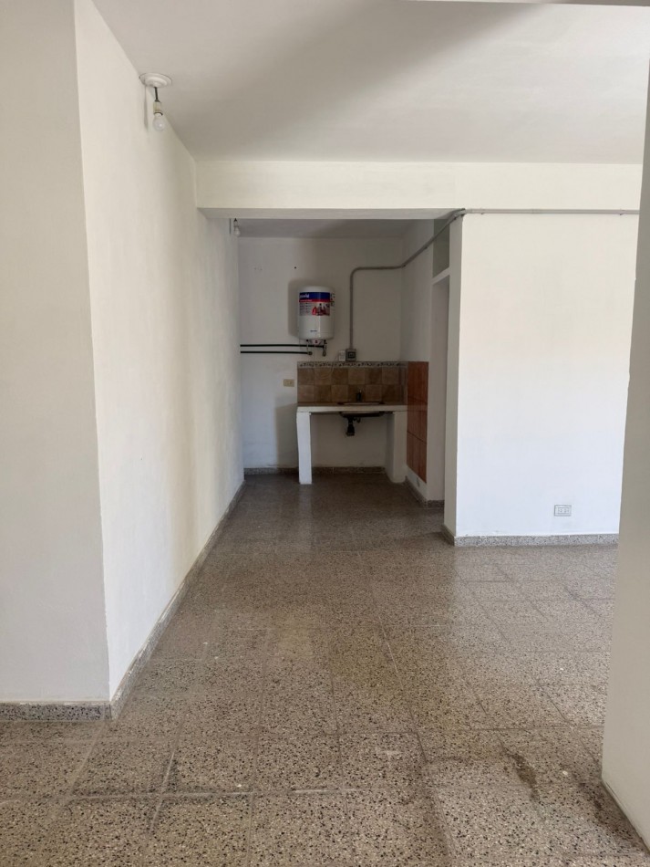 Villa Adela, hermoso departamento externo.- 