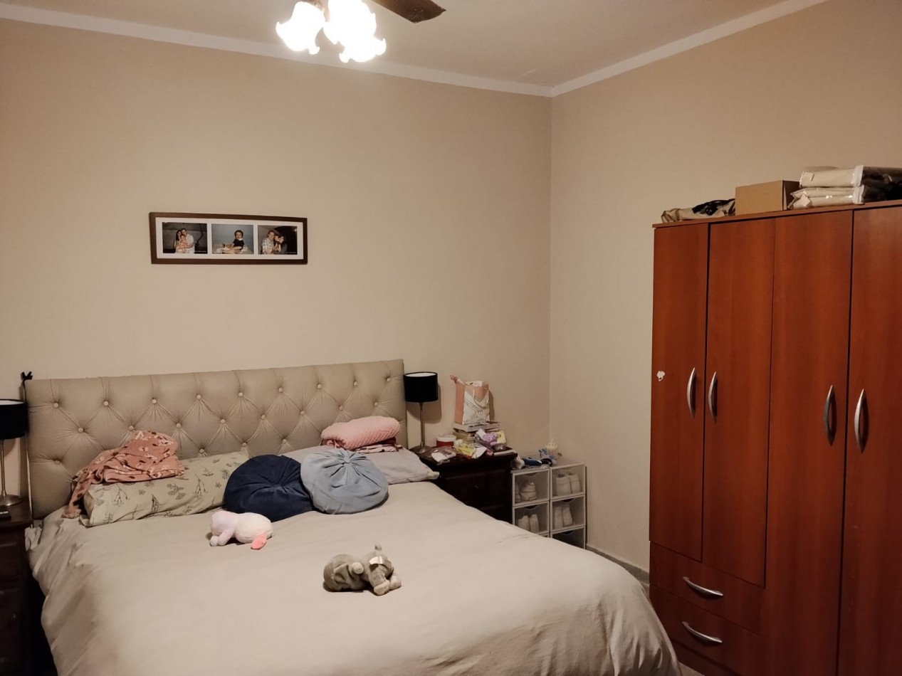 BARRIO ROSEDAL, SE VENDE CASA CON DEPARTAMENTO 