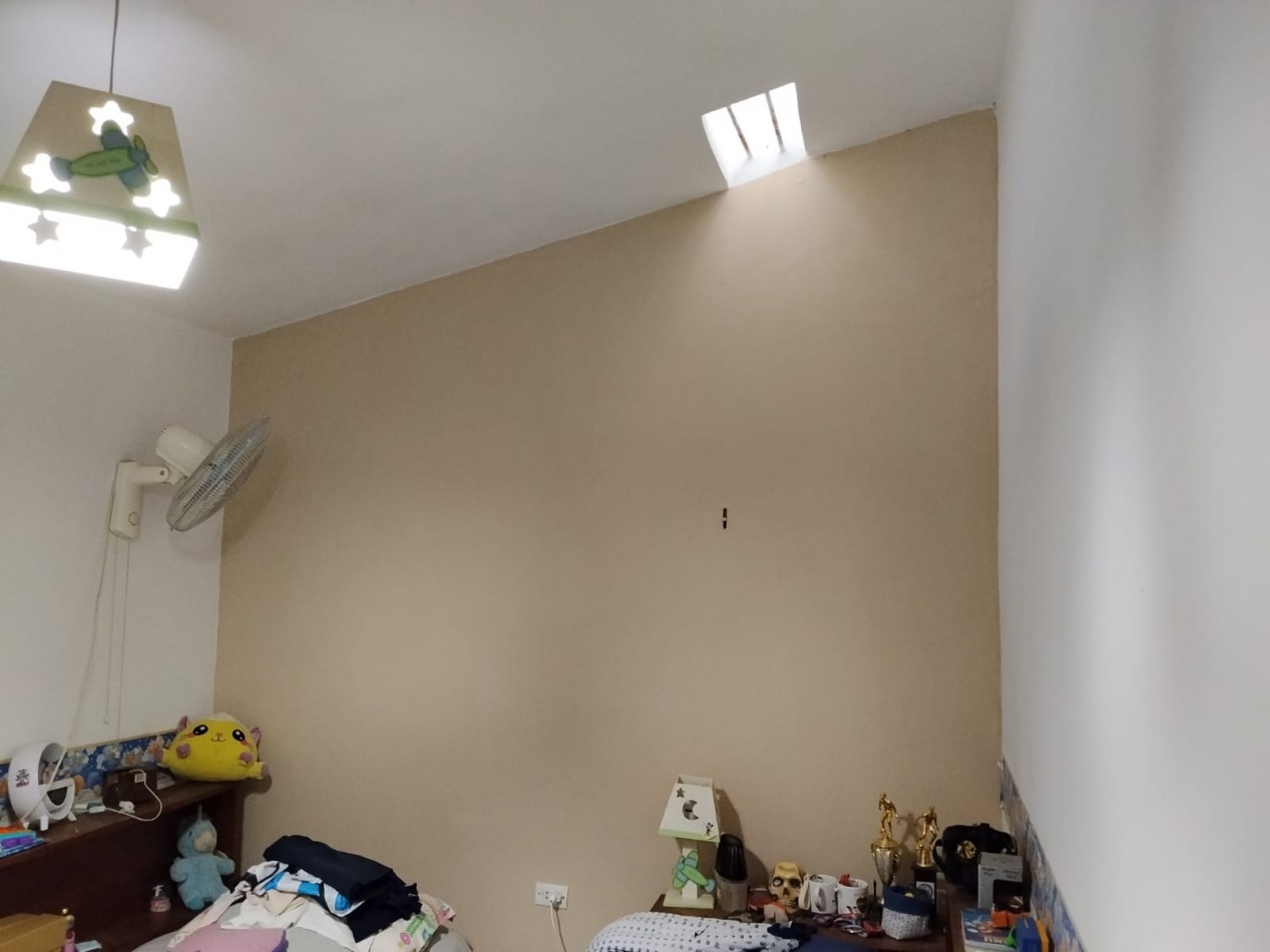 BARRIO ROSEDAL, SE VENDE CASA CON DEPARTAMENTO 