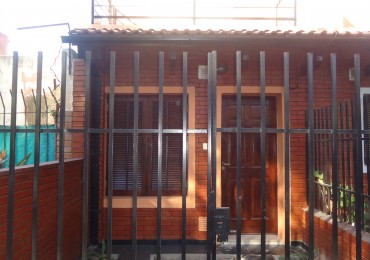 Bo Avenida, excelente departamento tipo duplex.-