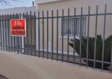 SE VENDE CASA CON DEPARTAMENTO, BARRIO "ALTO ALBERDI " NUEVO PRECIO" 