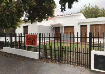 Los naranjos, Hermosa zona, sobre calle principal del barrio.-  APTA CREDITO!!