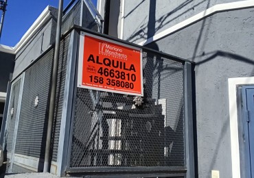 Barrio Ameghino Sur, se alquila departamento en planta alta 