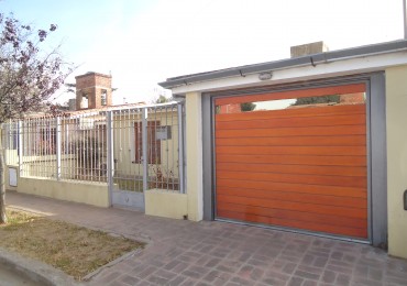 B° MATIENZO, IMPECABLE PROPIEDAD A METROS DE CALLE PRINCIPAL ( FLEMING) 